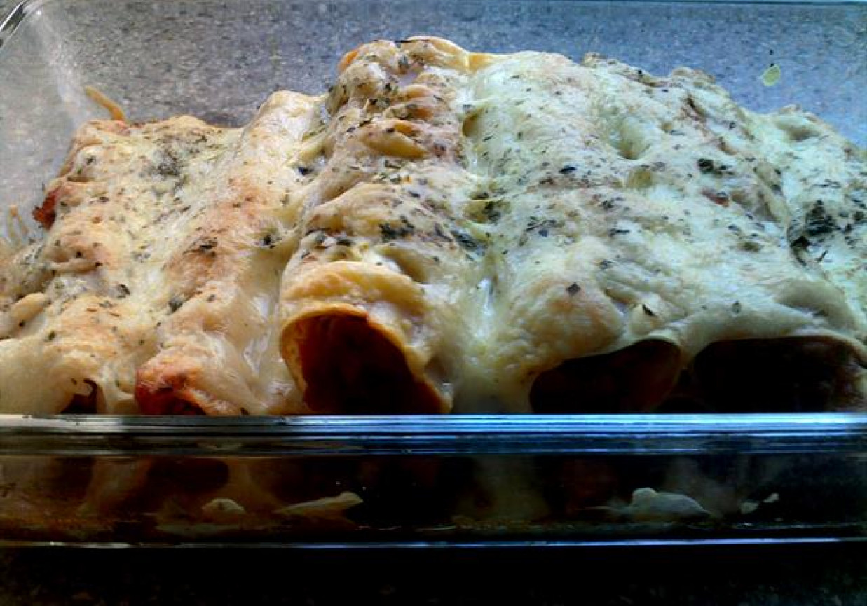 Cannelloni z sosem mięsno-pomidorowym foto