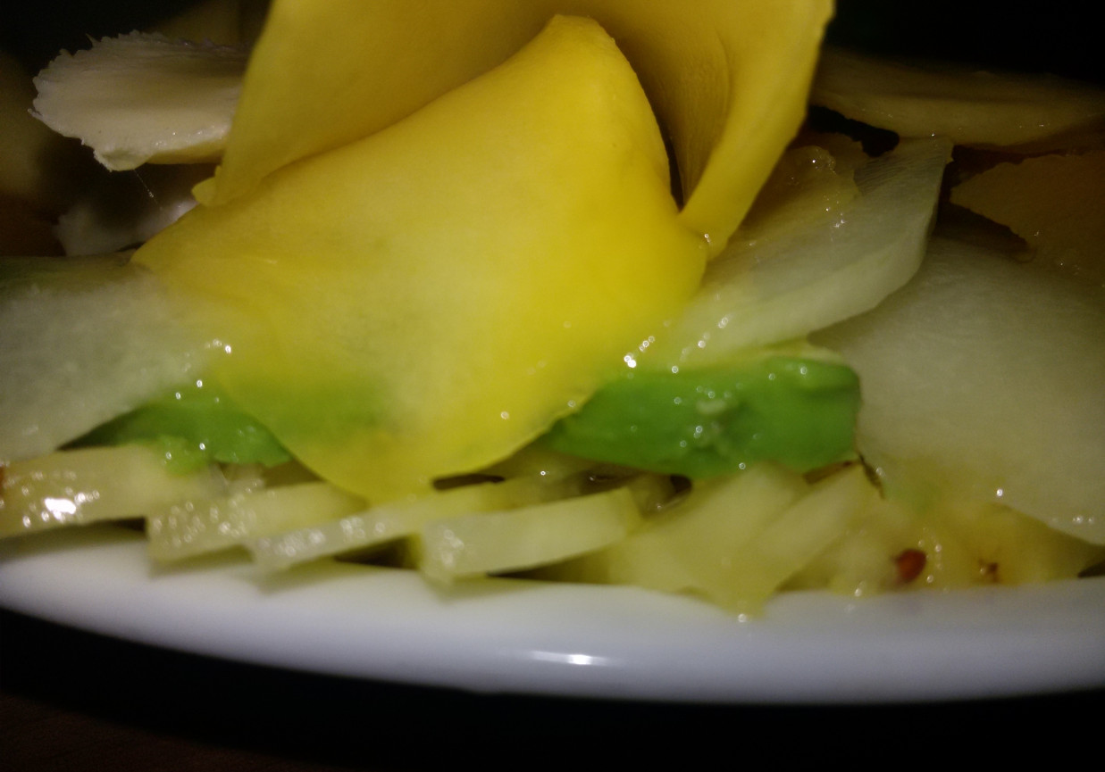 Carpaccio owocowe w słodkim sosie foto