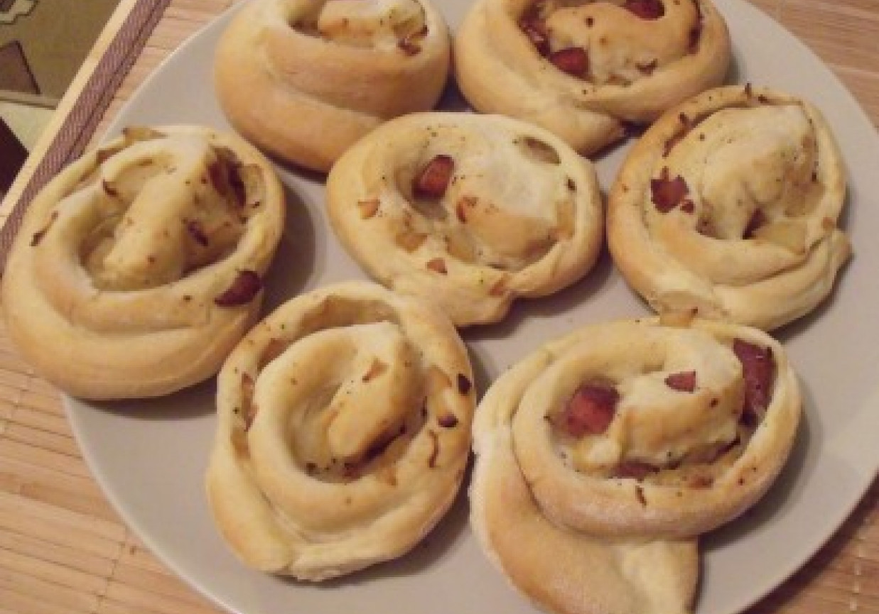 Cebulaczki z kiełbasą foto