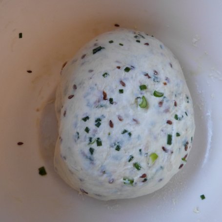 Krok 4 - Cebularz a'la pizza foto