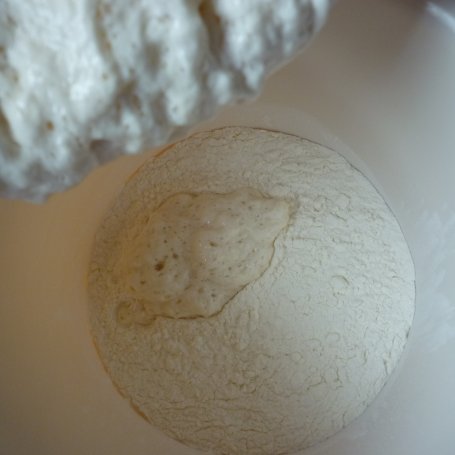 Krok 1 - Cebulowe pizzerinki z pieczarkami foto