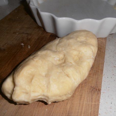 Krok 1 - Cebulowy quiche z chipsami z boczku foto