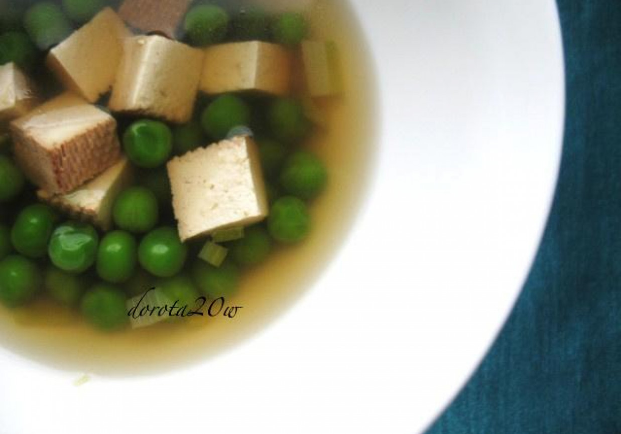 Chińska zupa z tofu foto