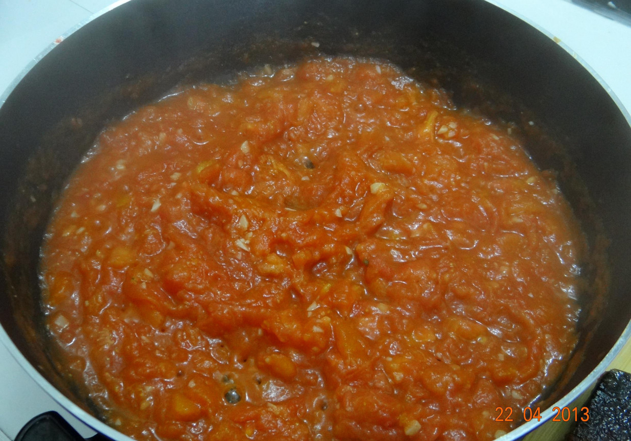 Chiński przecier pomidorowy . foto