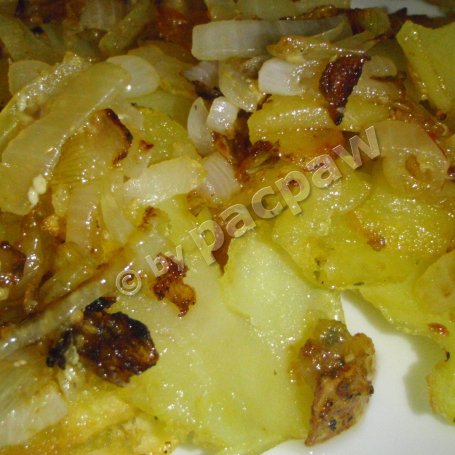 Krok 7 - Chipsy kucharkowe z cebulką foto