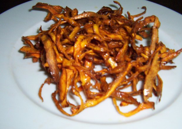 Fotografia przedstawiająca Chipsy marcewkowe