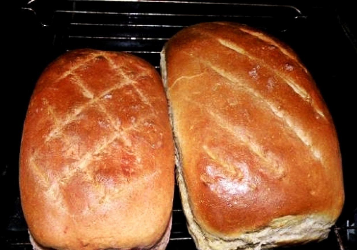 Chleb Amiszów z mąką graham foto