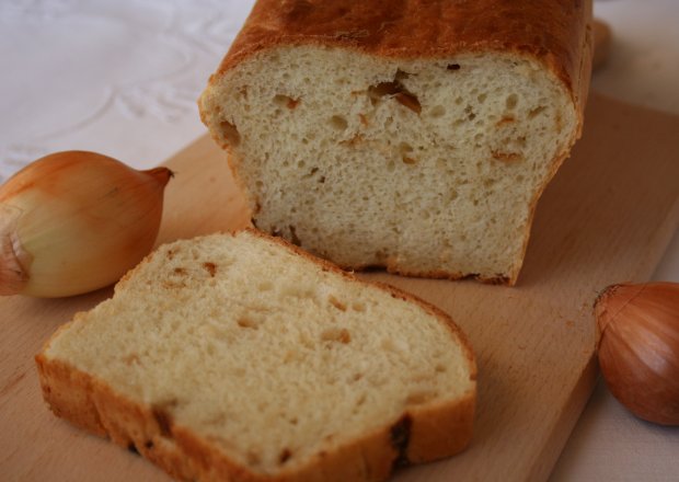 Fotografia przedstawiająca Chleb cebulowy