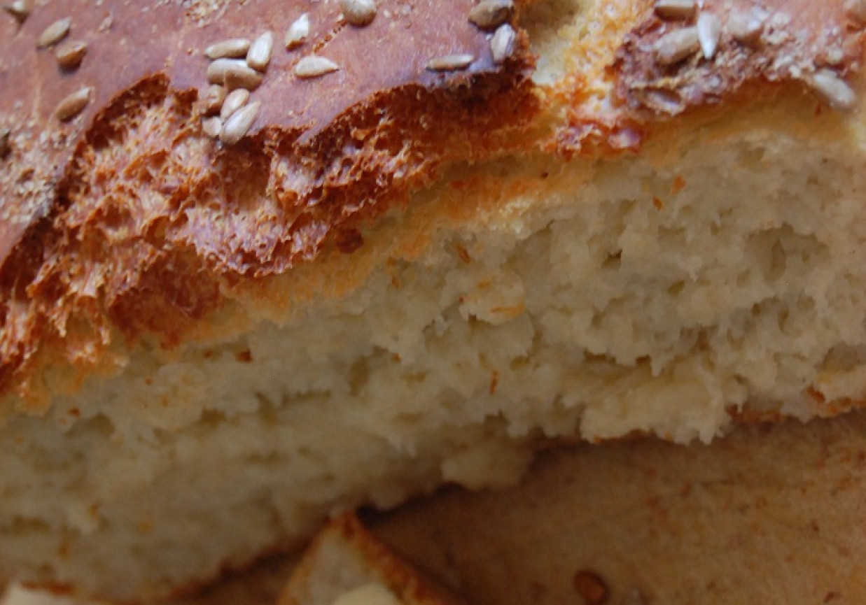 Chleb domowy na maślance foto