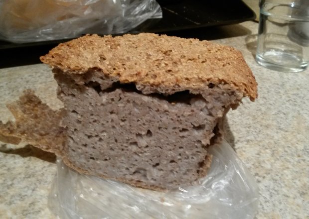 Fotografia przedstawiająca chleb gryczany