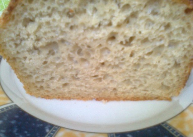 Fotografia przedstawiająca chleb kukurydziany