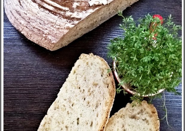 Fotografia przedstawiająca Chleb lniany - pszenny Zewy