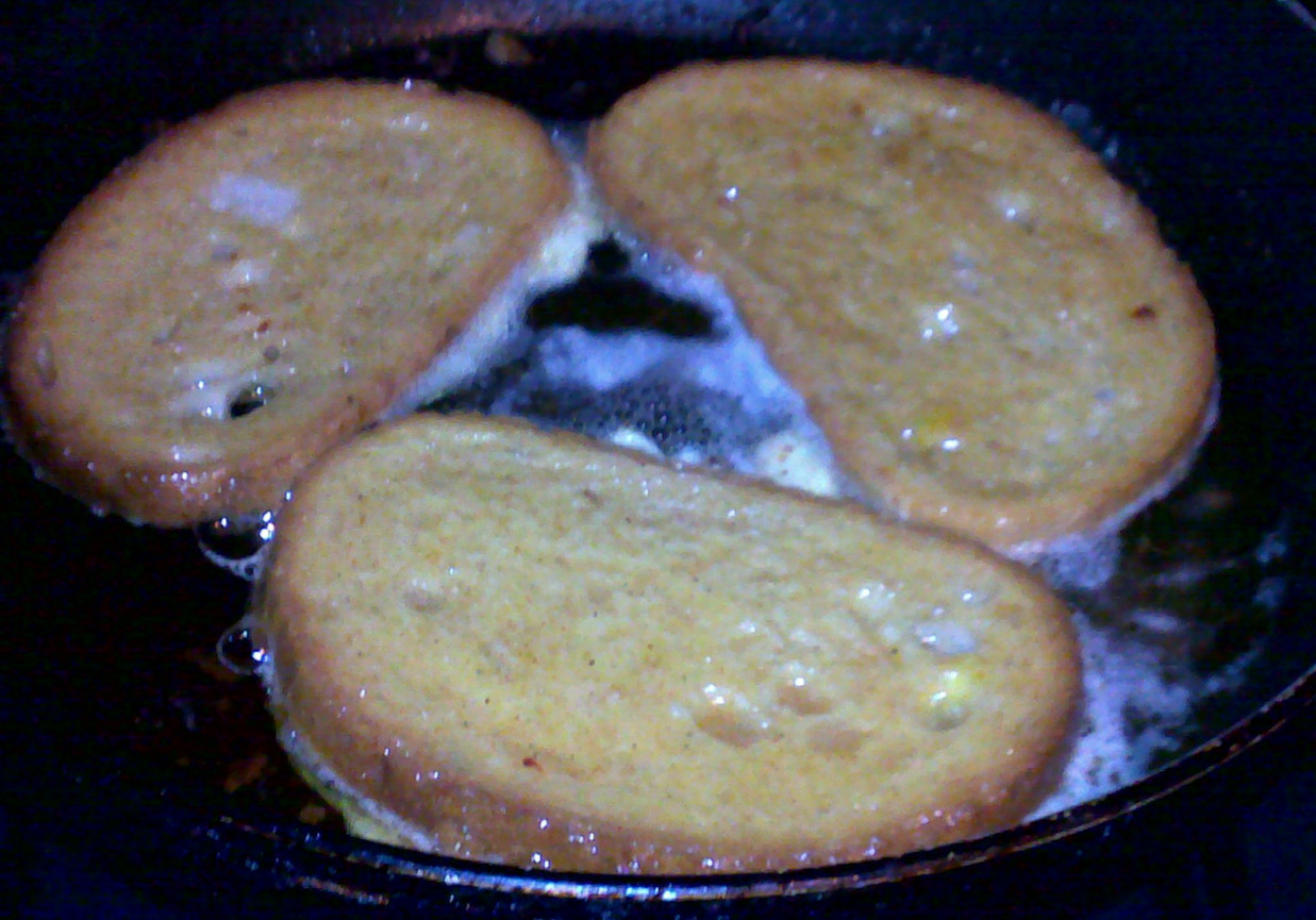 Chleb Maczany w Jajku foto