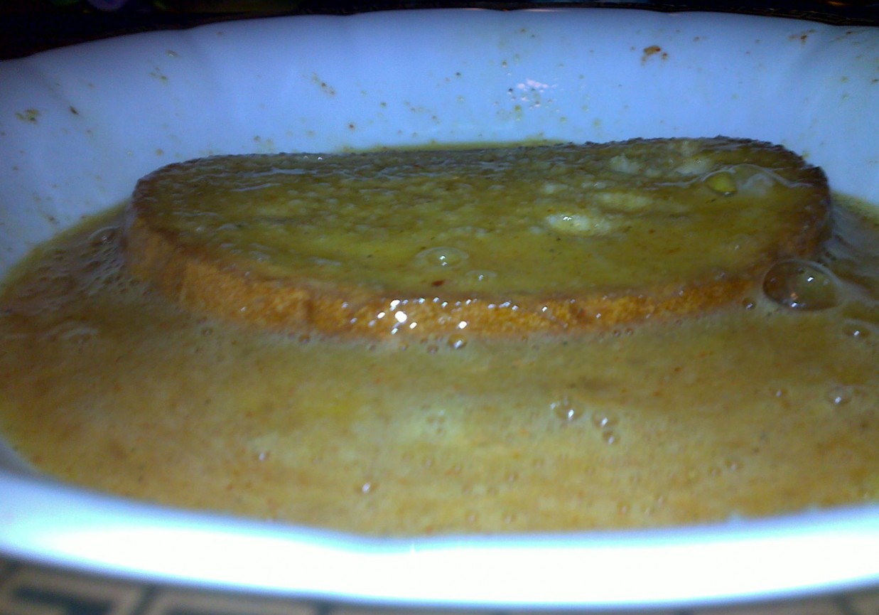 Chleb Maczany w Jajku foto