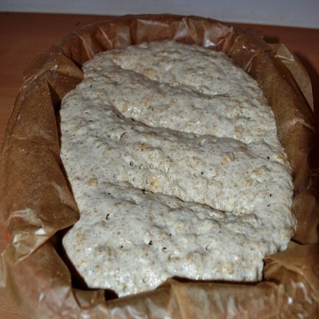 Krok 6 - Chleb mieszany na zakwasie żytnim z płatkami owsianymi foto