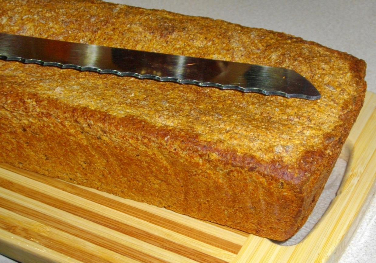 Chleb mieszany z drożdżami i zakwasem - bez zagniatania foto
