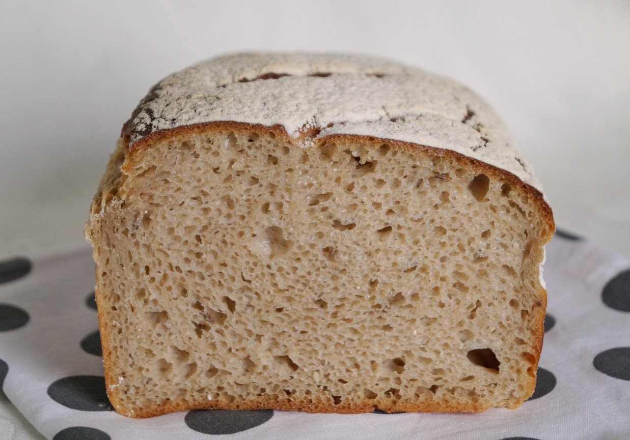 Chleb mleczny żytni foto