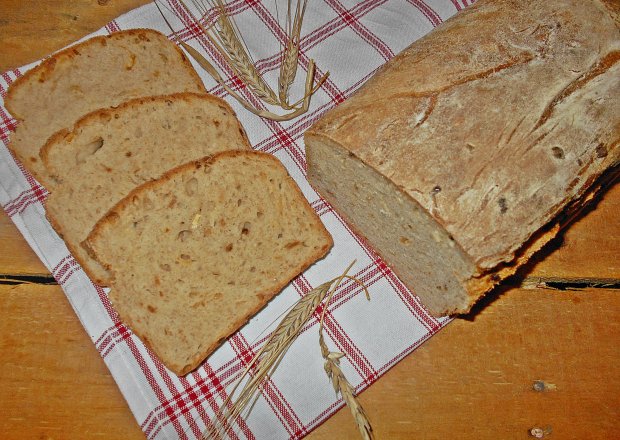 Fotografia przedstawiająca Chleb mocno cebulowy
