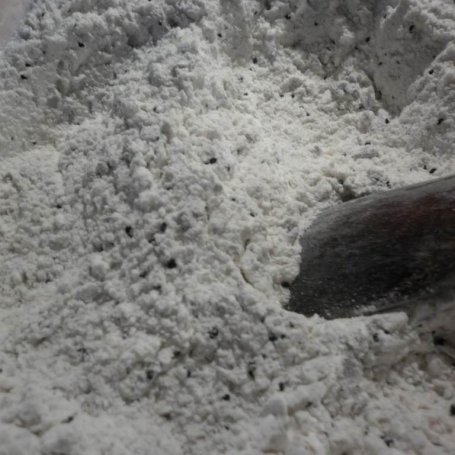 Krok 5 - Chleb na piwie z naturalnym miodem, prażonym słonecznikiem i czarnym sezamem. foto