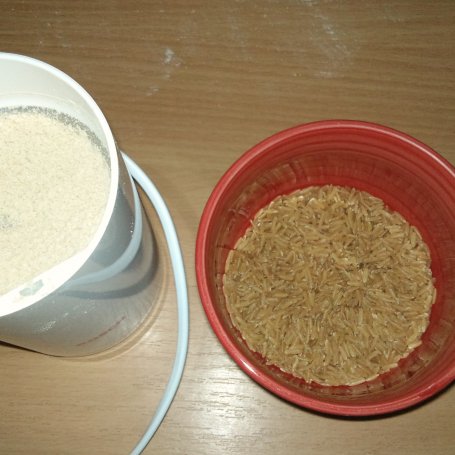 Krok 1 - Chleb na zakwasie z maką ryżową foto