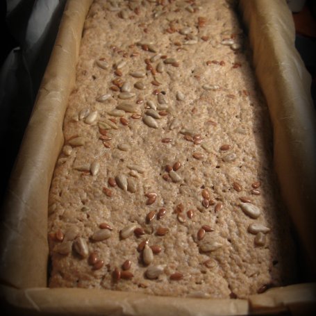 Krok 5 - Chleb na zakwasie z mąki żytniej foto
