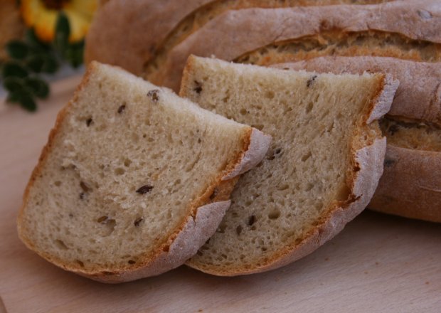 Fotografia przedstawiająca Chleb na zakwasie z zaparką