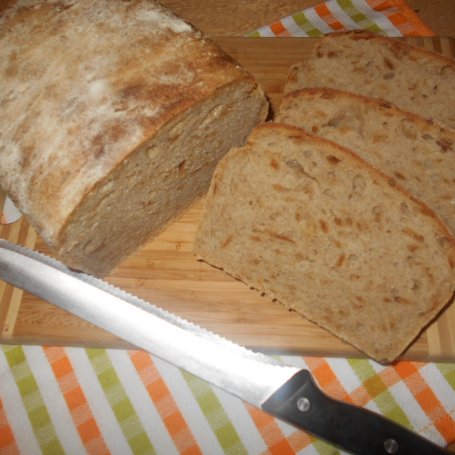 Krok 7 - Chleb na zakwasie ze smażoną cebulką foto