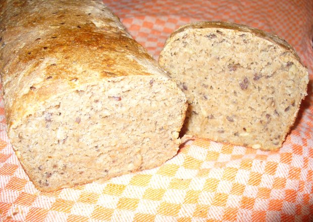 Fotografia przedstawiająca chleb na zakwasie