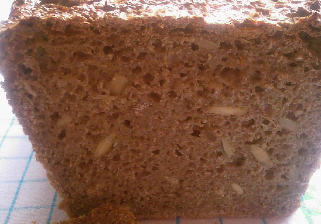 Chleb orkiszowo - żytni na zakwasie foto