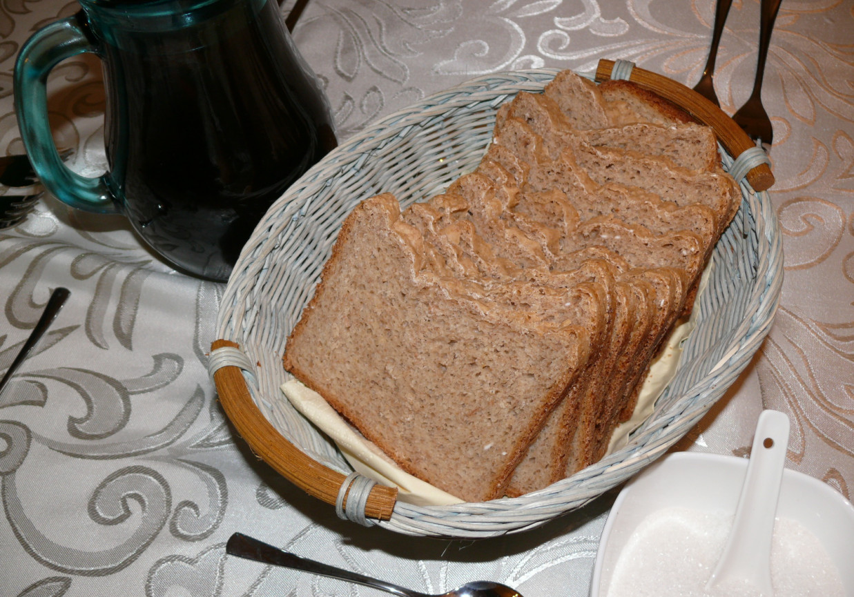 Chleb orkiszowy z automatu foto