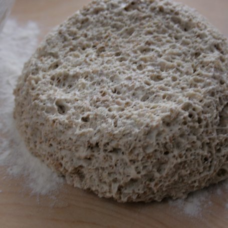 Krok 2 - Chleb pieczony w garnku foto