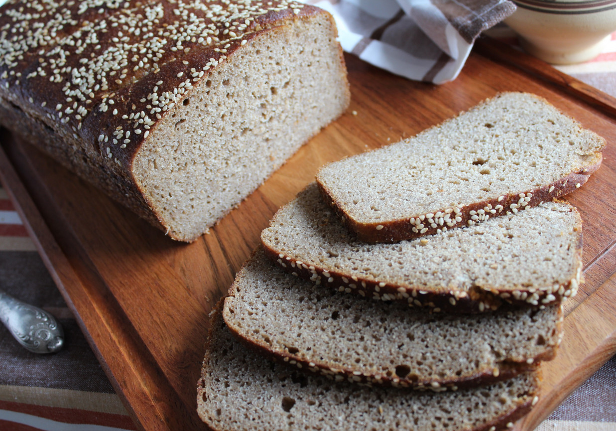 Chleb pszenno - jaglany na zakwasie foto