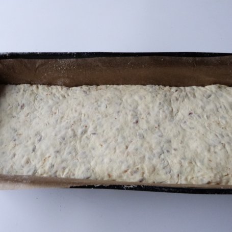 Krok 5 - Chleb pszenno-kukurydziany z ziarnami foto