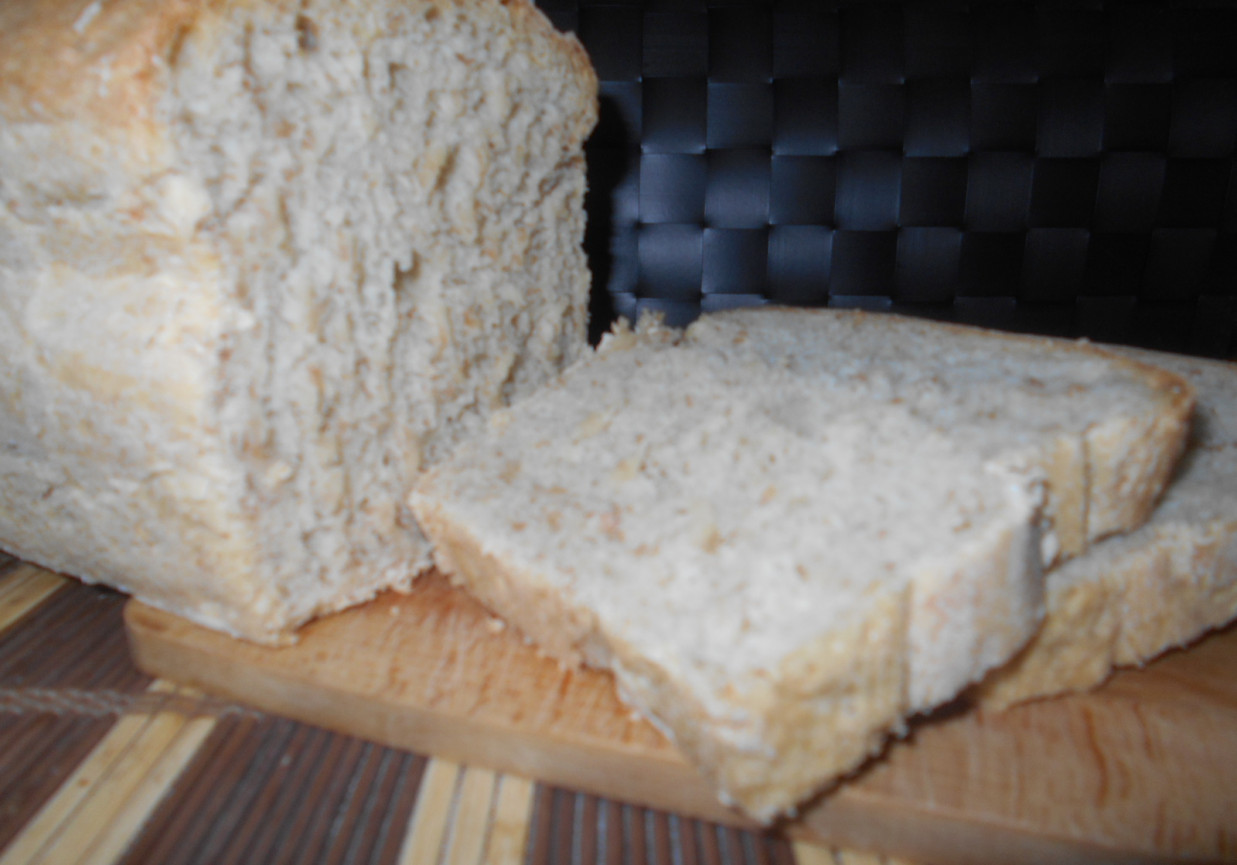 Chleb pszenno-żytni z kefirem foto