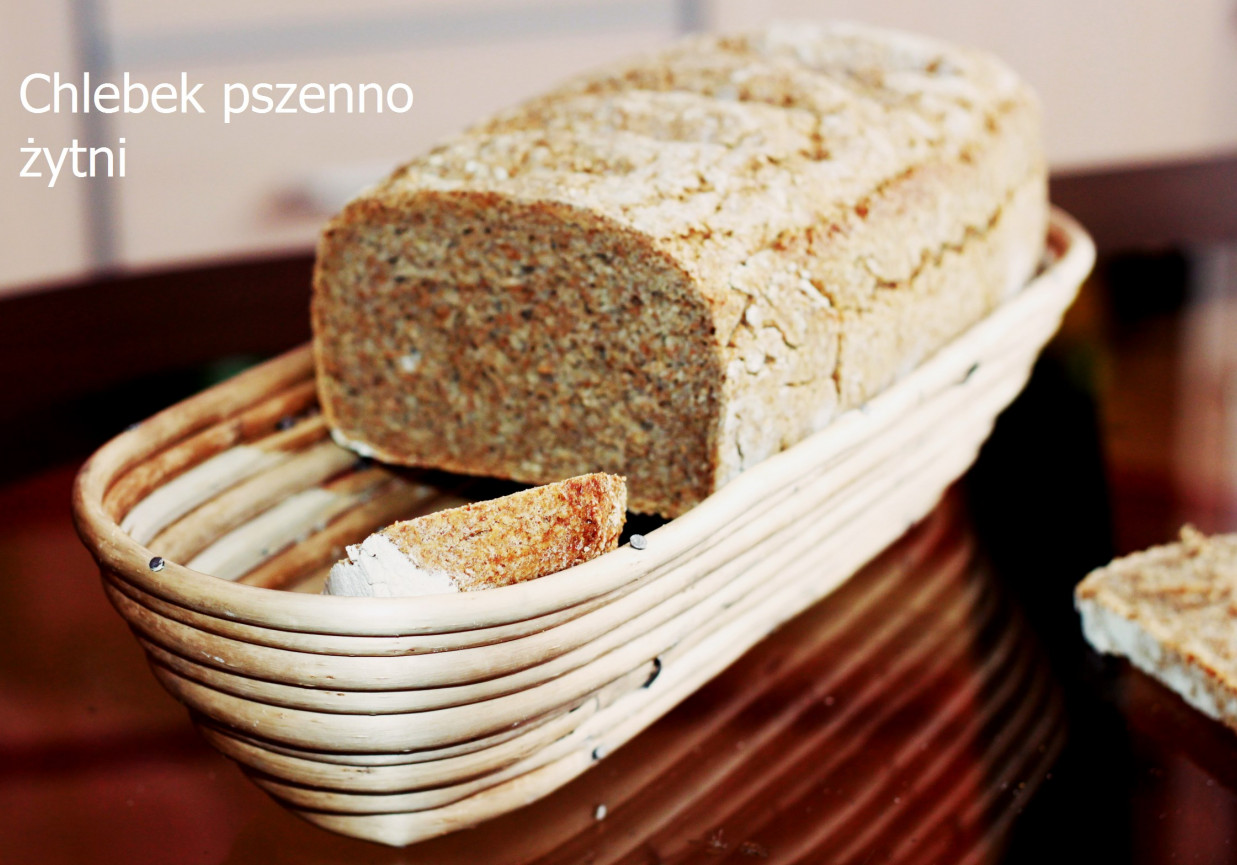 Chleb pszenno- żytni foto