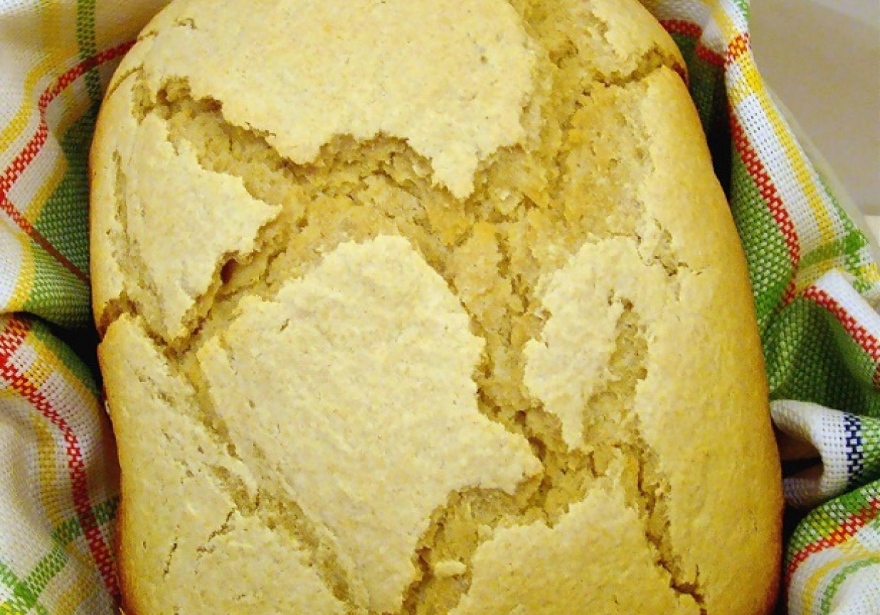 Chleb pszenno-gryczany, z maszyny foto