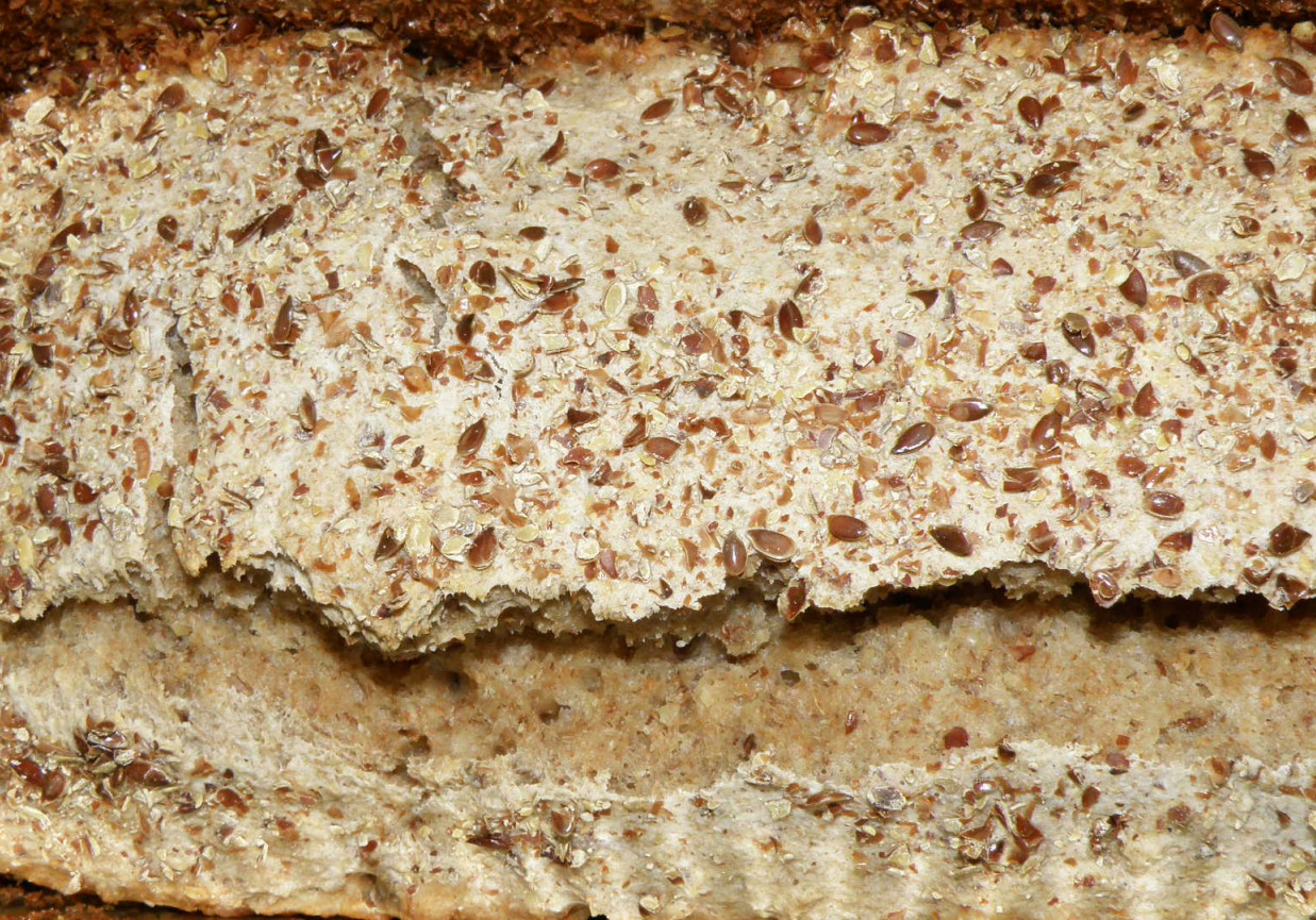 Chleb pszenno-żytni na kefirze foto