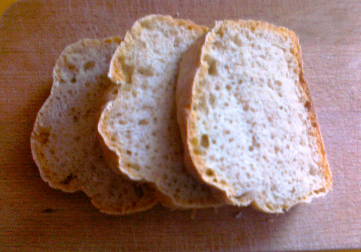Chleb pszenno-żytni z jogurtem naturalnym foto