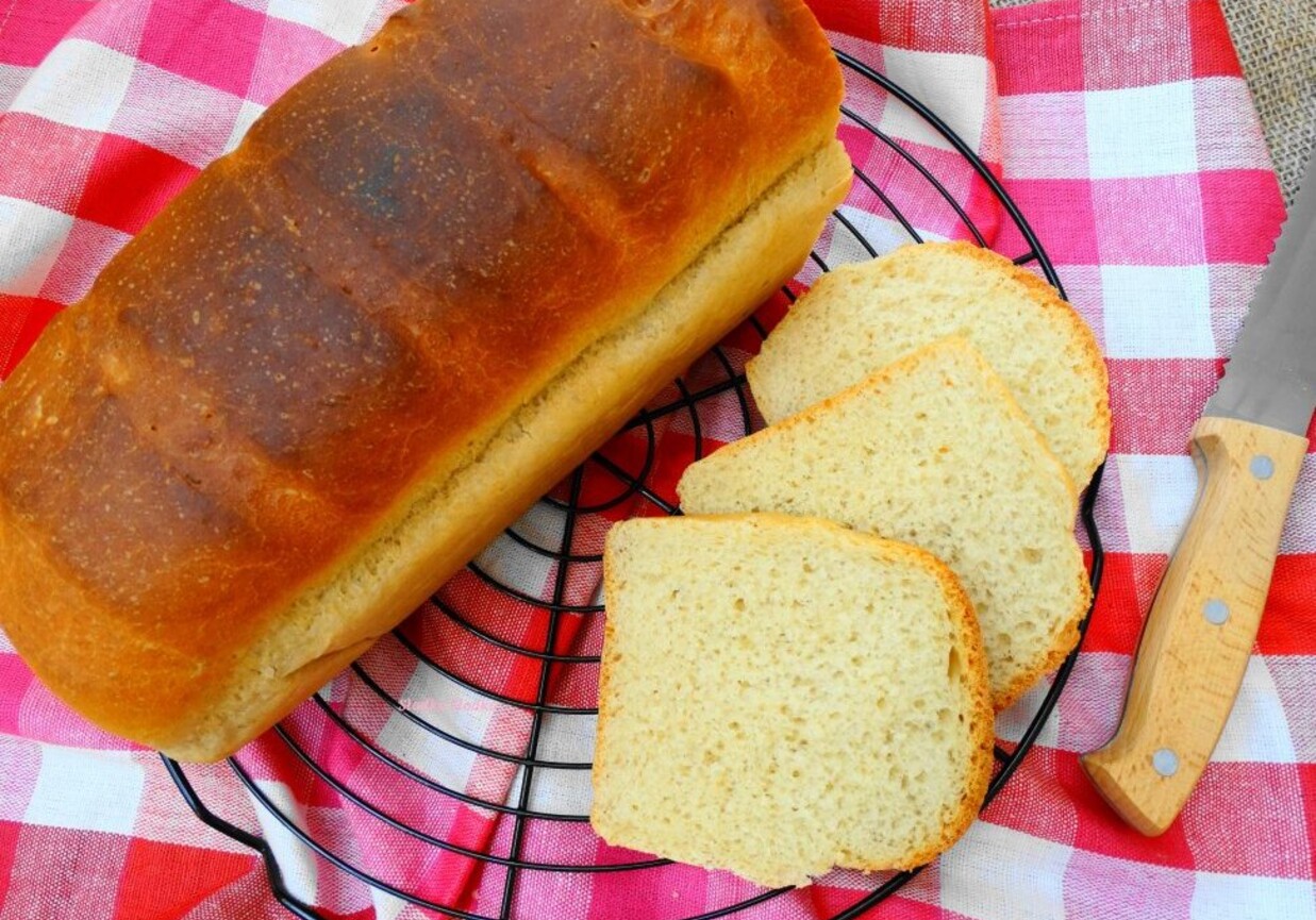 Chleb pszenny codzienny foto