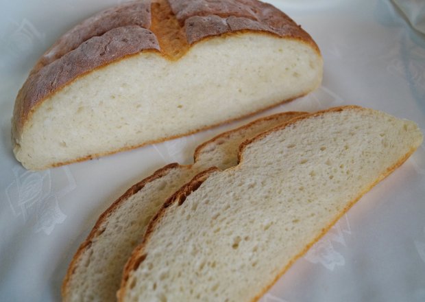 Fotografia przedstawiająca Chleb pszenny drożdżowy z ryżem