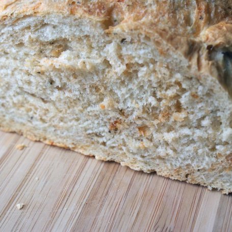 Krok 9 - Chleb pszenny drożdżowy z ziołami. foto