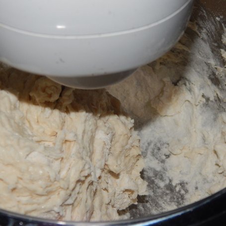 Krok 4 - Chleb pszenny na mleku i drożdżach foto