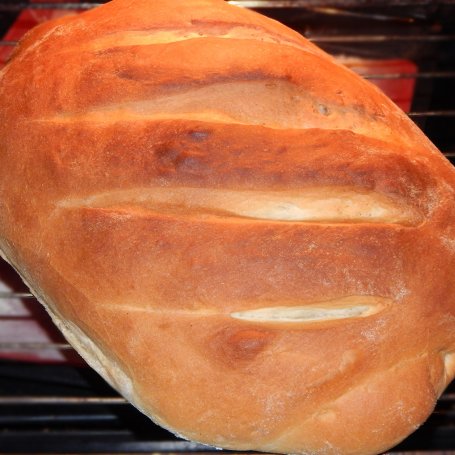 Krok 9 - Chleb pszenny na mleku i drożdżach foto