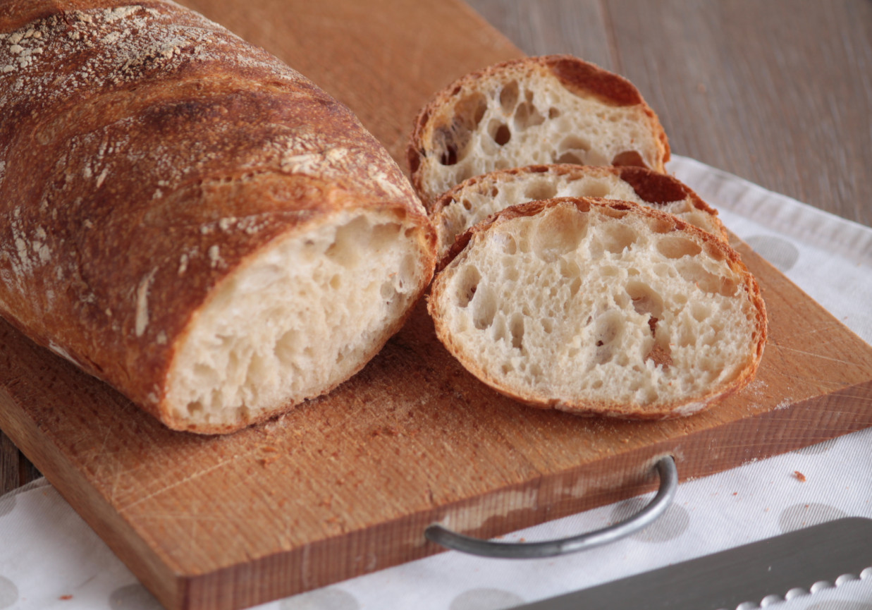 Chleb pszenny na zakwasie ( z mąk manitoba i farina 0) foto