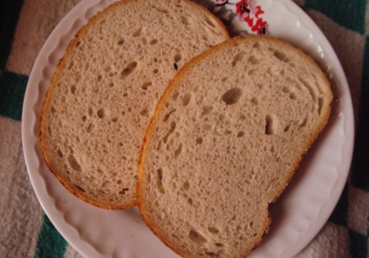 chleb pszenny na zakwasie foto