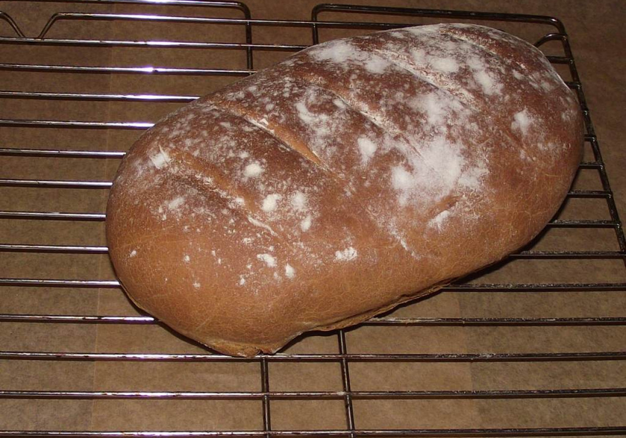 Chleb pszenny z piekarnika  foto
