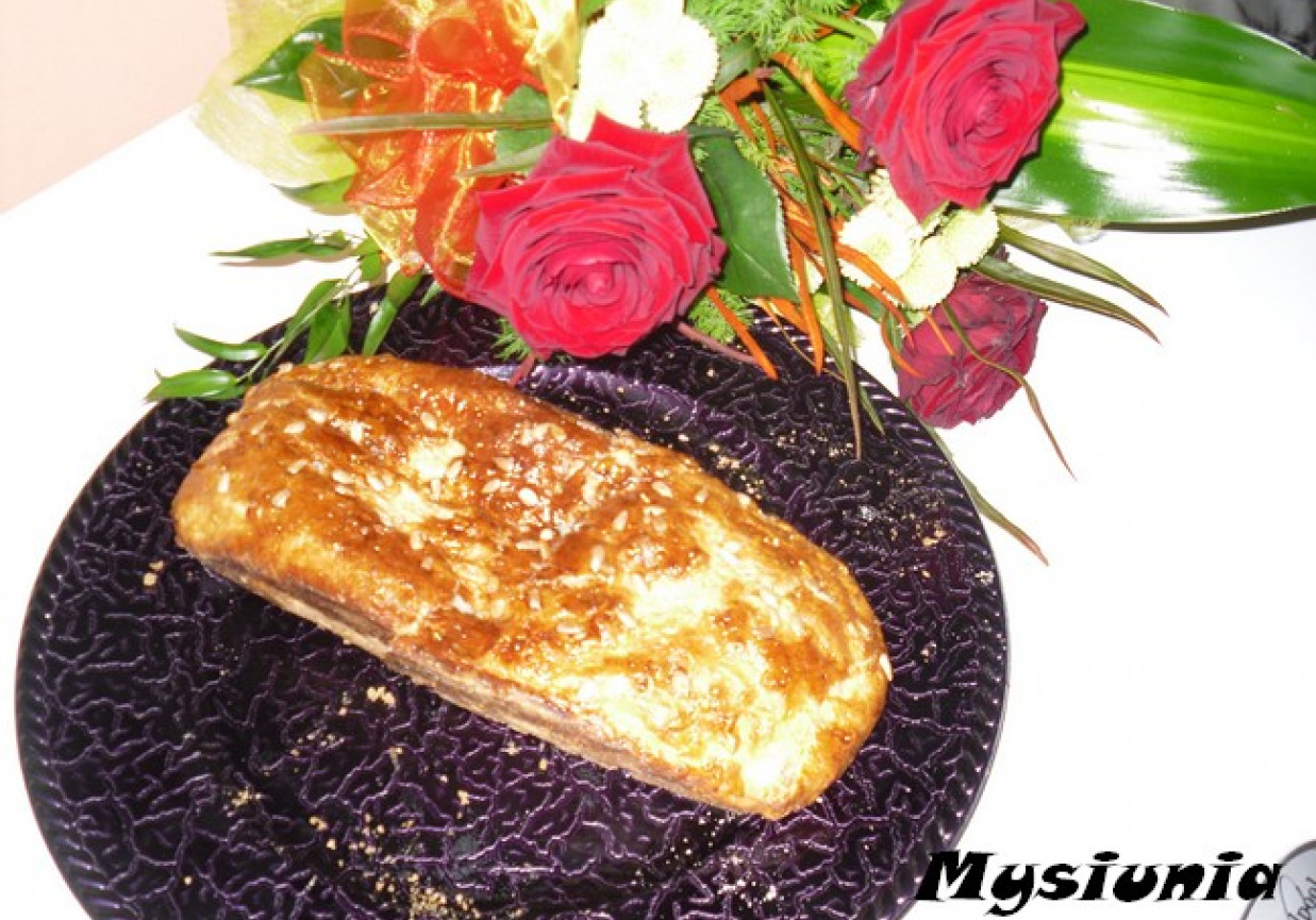 Chleb pszenny z prażonym słonecznikiem foto