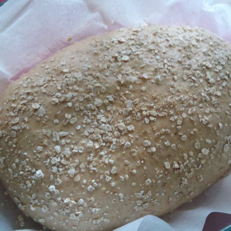 Krok 4 - Chleb pszenny z prażonymi płatkami owsianymi foto