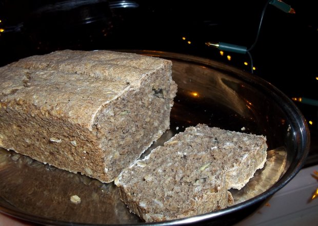 Fotografia przedstawiająca chleb razowy mieszany