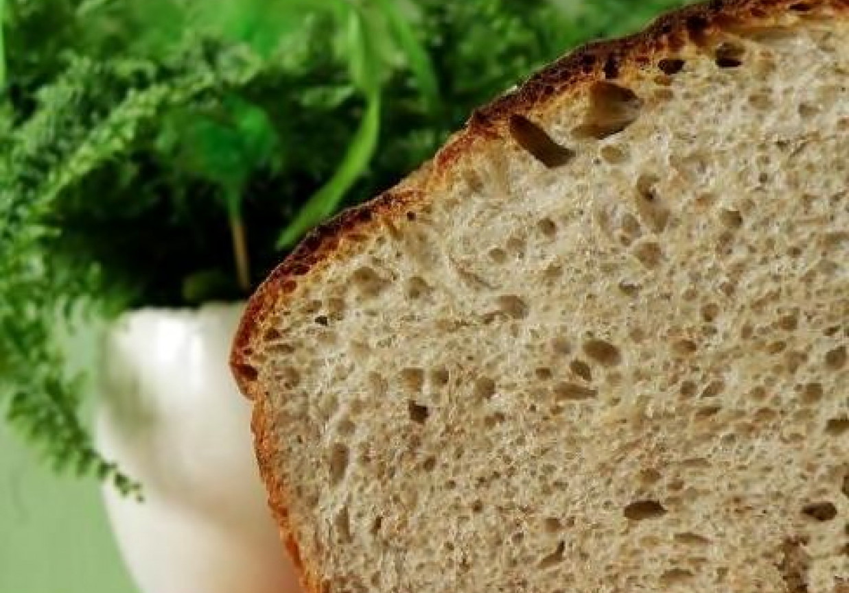 Chleb wiejski pszenno-żytni po czesku foto